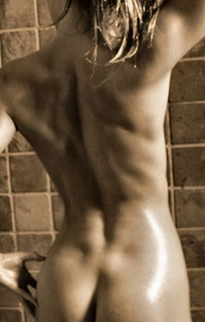 Ямки на спині (79 фото) – фото 12