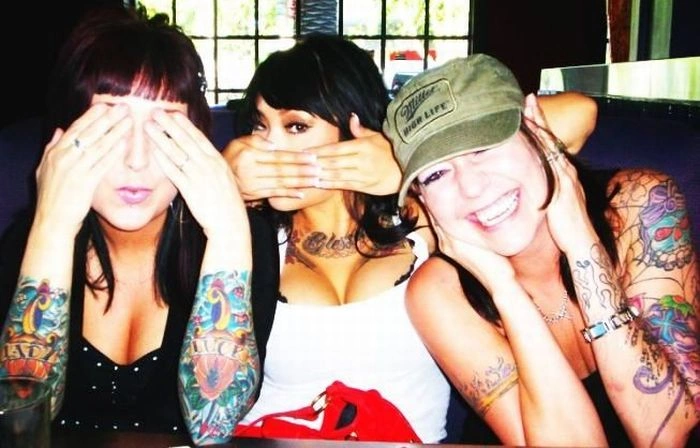 Сексуальні дівчата з татуюваннями (97 фото) – фото 32