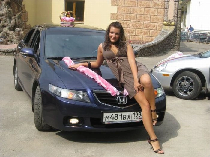 Дівчата та автомобілі (29 фото) – фото 4