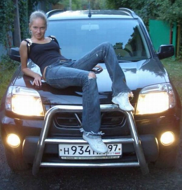 Дівчата та автомобілі (29 фото) – фото 11