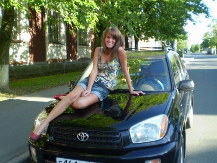 Дівчата та автомобілі (29 фото) – фото 19