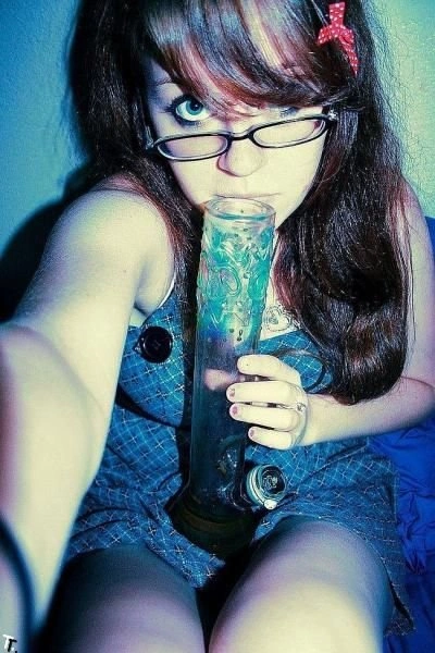 Дівчата курять (45 фото) – фото 4