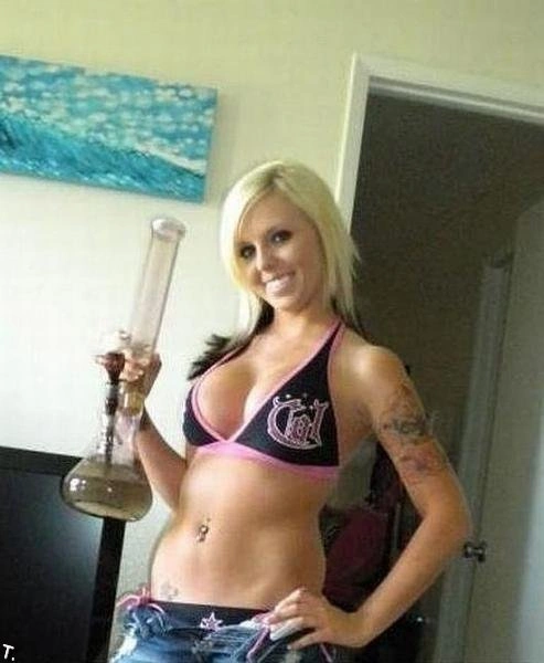 Дівчата курять (45 фото) – фото 16