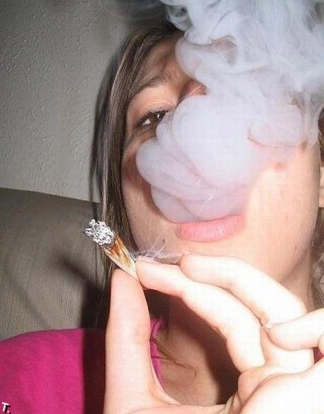 Дівчата курять (45 фото) – фото 45