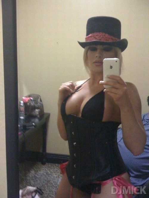 Дівчата перед дзеркалом (150 фото) – фото 52