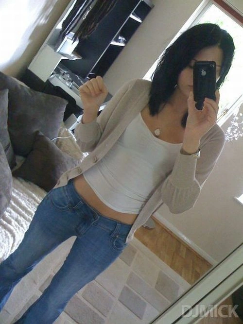 Дівчата перед дзеркалом (150 фото) – фото 75