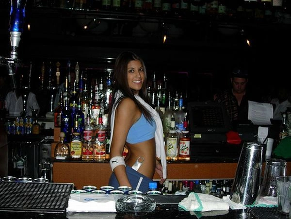 Дівчата-барменки (52 фото) – фото 42