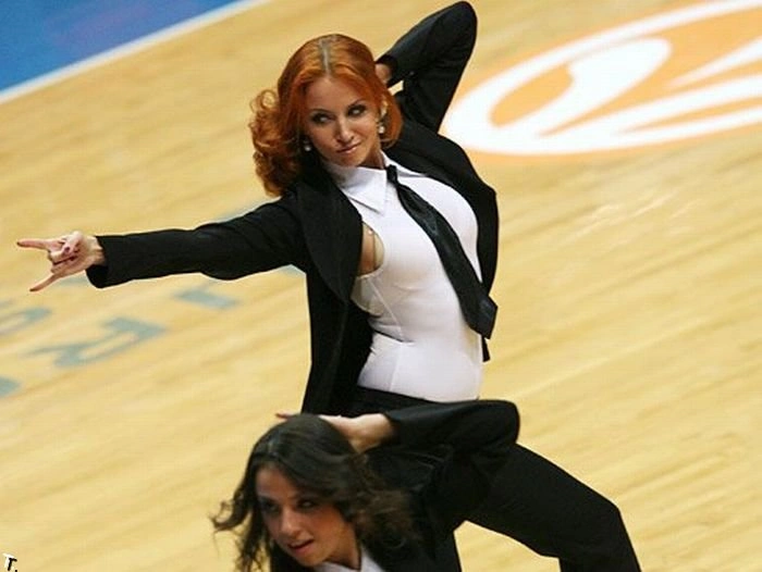 Дівчата з групи підтримки баскетбольної команди Хімкі (83 фото) – фото 53