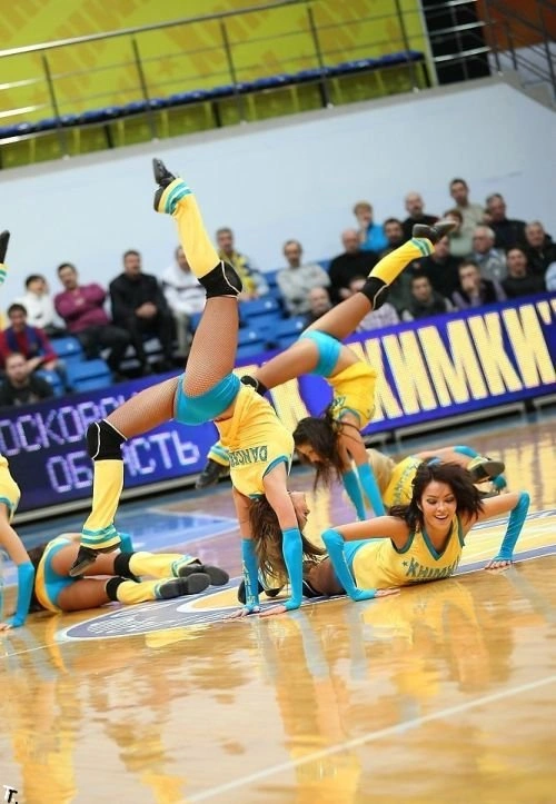 Дівчата з групи підтримки баскетбольної команди Хімкі (83 фото) – фото 69