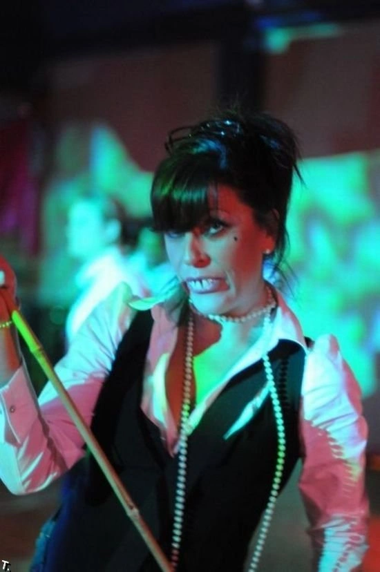 Дівчата в шкільній формі в нічних клубах (100 фото) – фото 49