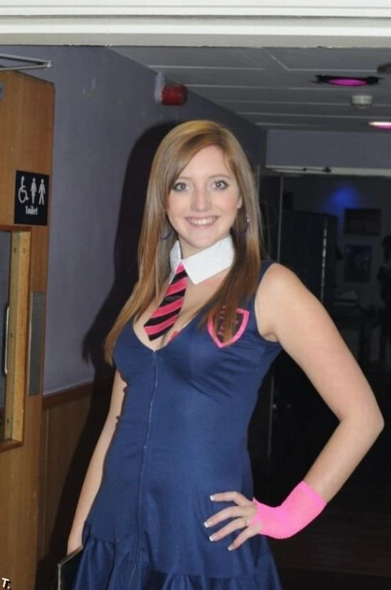 Дівчата в шкільній формі в нічних клубах (100 фото) – фото 80