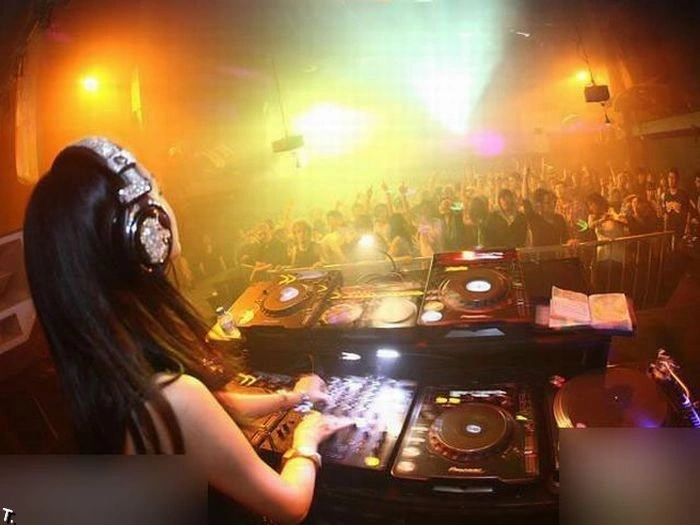 Дівчата в китайських клубах (30 фото) – фото 4