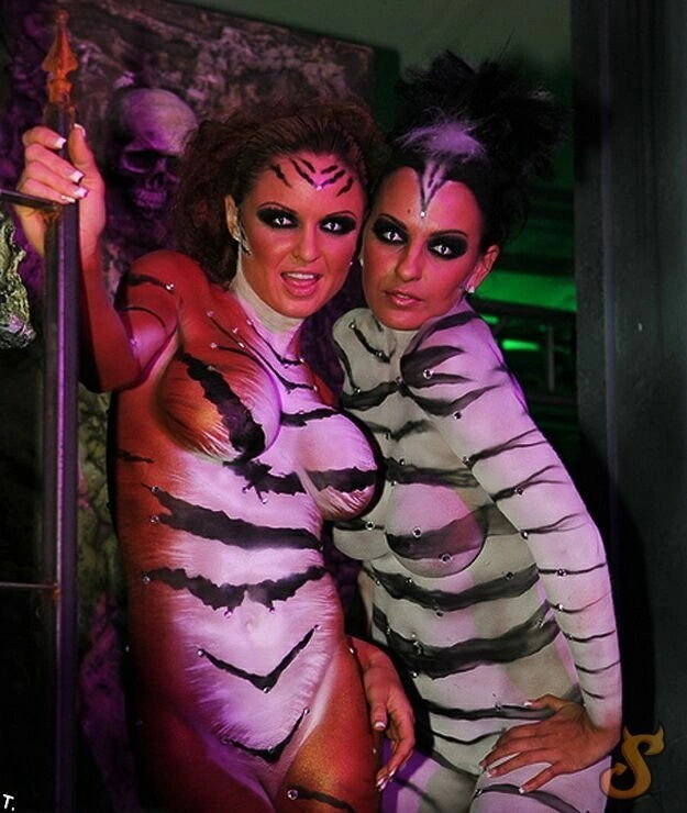 Вечірка до Хелловіну в резиденції Playboy (62 фото) – фото 32