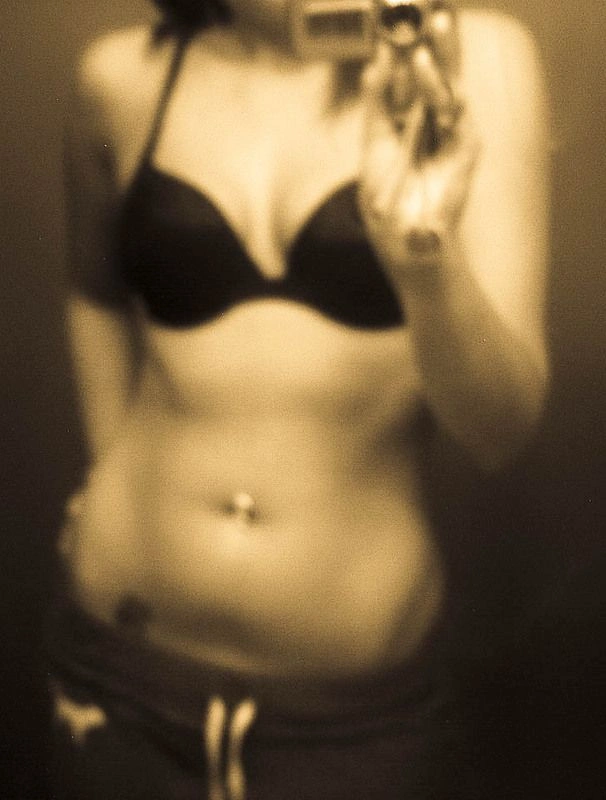 Гарна дівчина організувала любительську фотосесію (20 фото) – фото 8