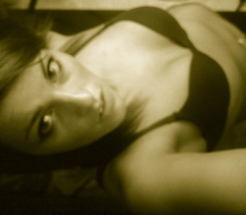 Гарна дівчина організувала любительську фотосесію (20 фото) – фото 9