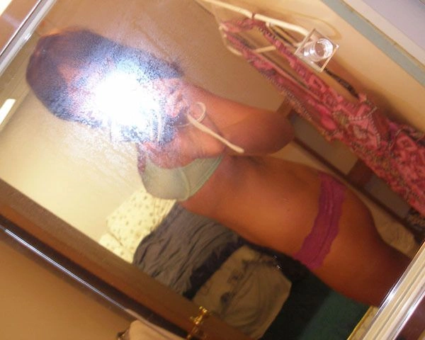 Гарна дівчина організувала любительську фотосесію (20 фото) – фото 10