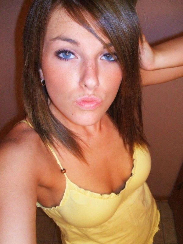 Гарна дівчина організувала любительську фотосесію (20 фото) – фото 14