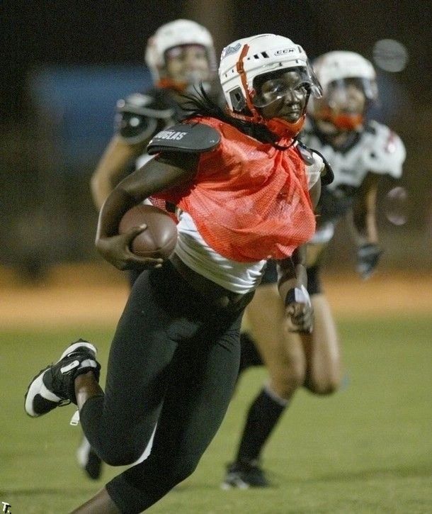 Зворотня сторона Лінджері Футболу (35 фото) – фото 11