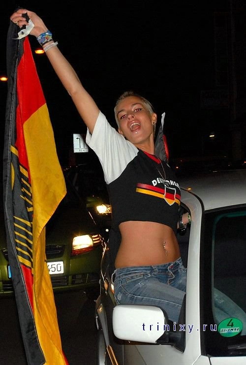 Вболівальниці на ЧЕ-2008 (87 фото) – фото 21