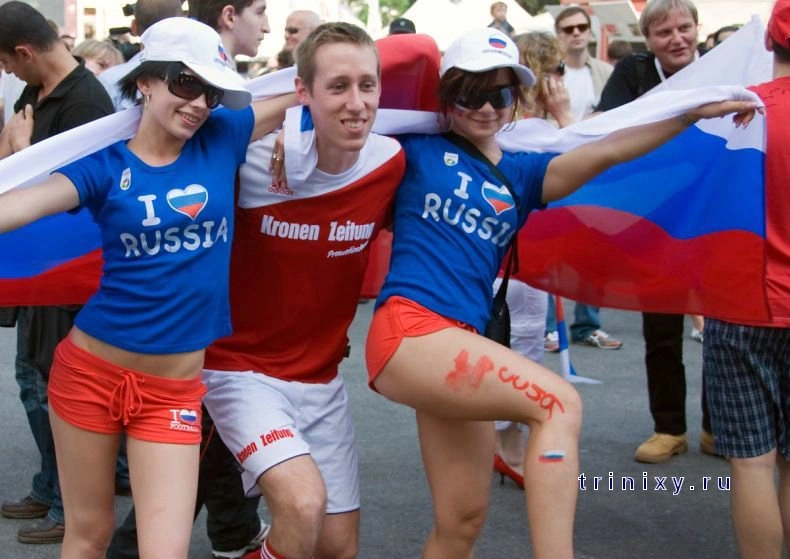 Вболівальниці на ЧЕ-2008 (87 фото) – фото 42