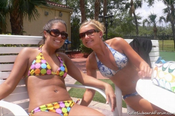 П'ятничне бікіні (113 фото) – фото 53