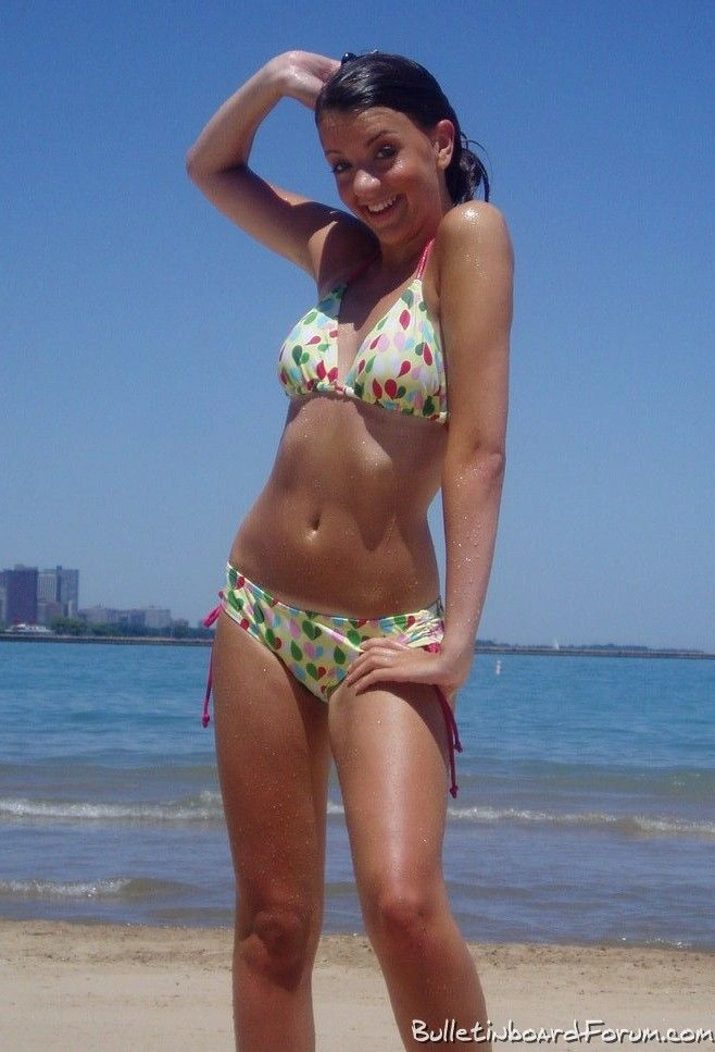 П'ятничне бікіні (113 фото) – фото 83