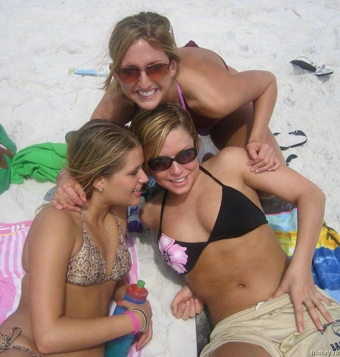 Велика колекція дівчат у бікіні (100 фото) – фото 5