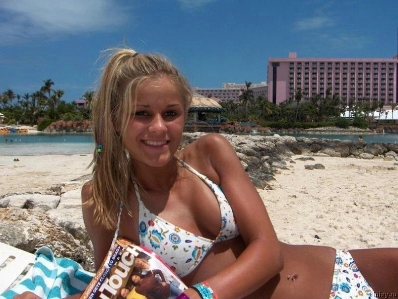 Велика колекція дівчат у бікіні (100 фото) – фото 30