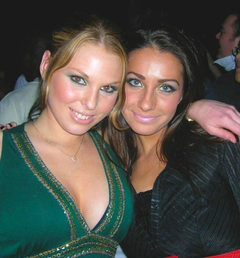 Велика підбірка класних дівчат з декольте (81 фото) – фото 4