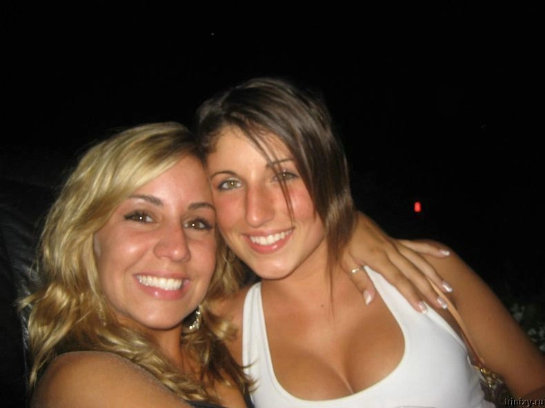 Велика підбірка класних дівчат з декольте (81 фото) – фото 10