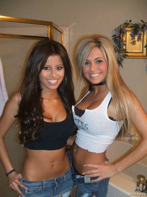 Велика підбірка класних дівчат з декольте (81 фото) – фото 11