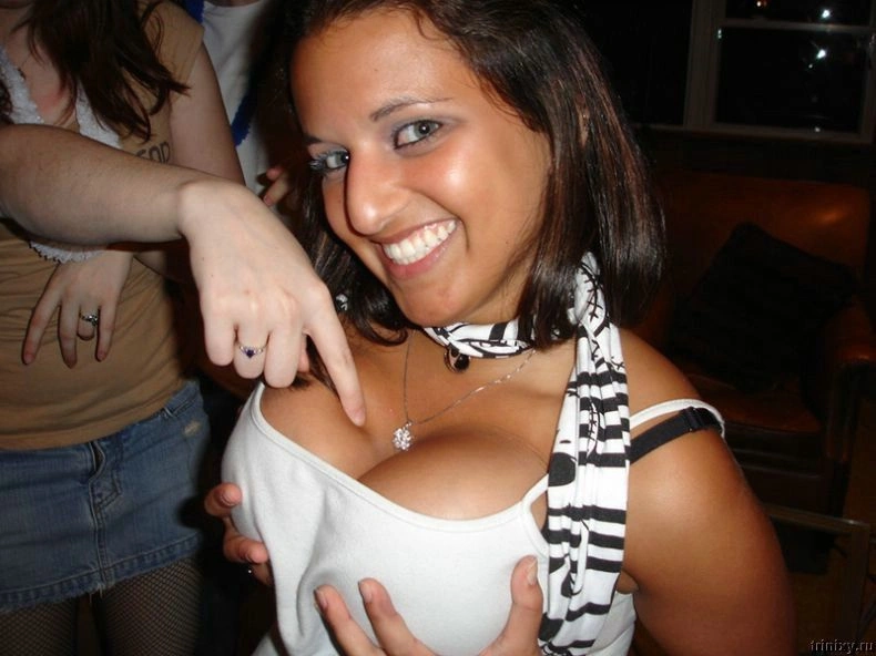 Велика підбірка класних дівчат з декольте (81 фото) – фото 18