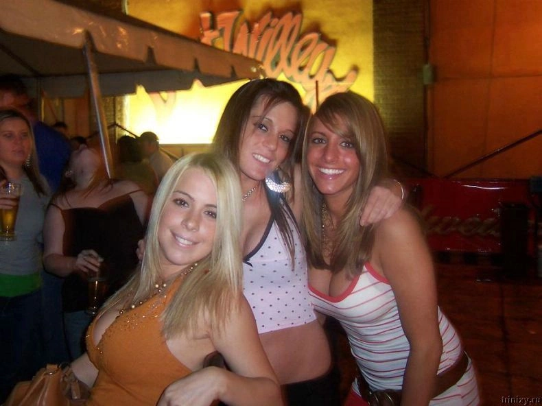 Велика підбірка класних дівчат з декольте (81 фото) – фото 20