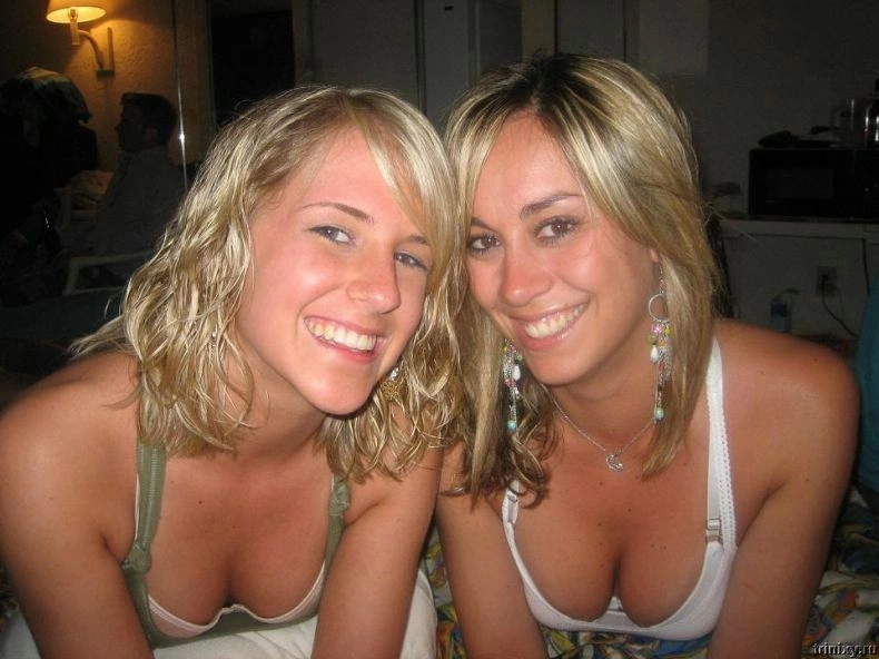 Велика підбірка класних дівчат з декольте (81 фото) – фото 32