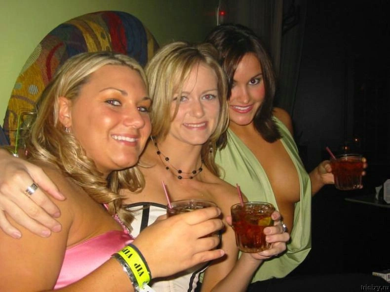 Велика підбірка класних дівчат з декольте (81 фото) – фото 34