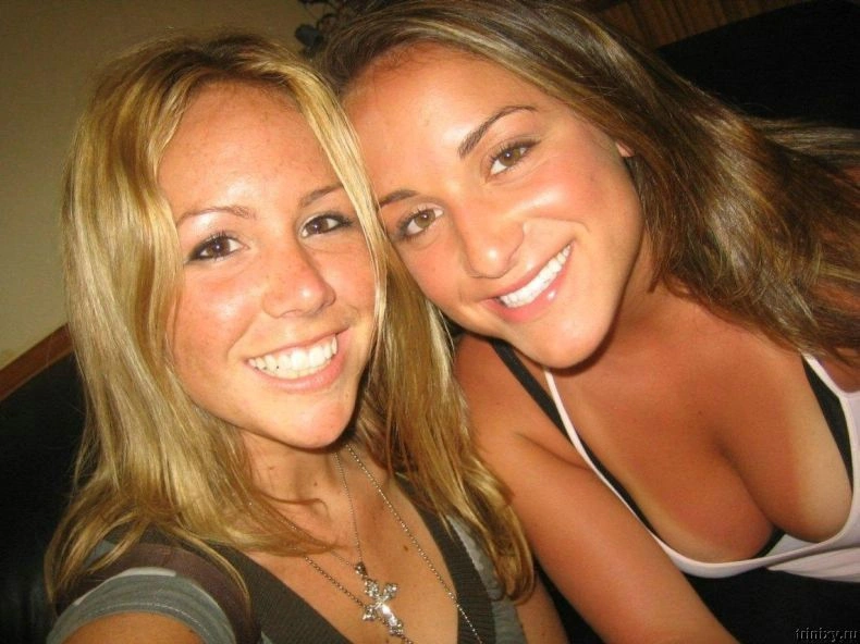 Велика підбірка класних дівчат з декольте (81 фото) – фото 46