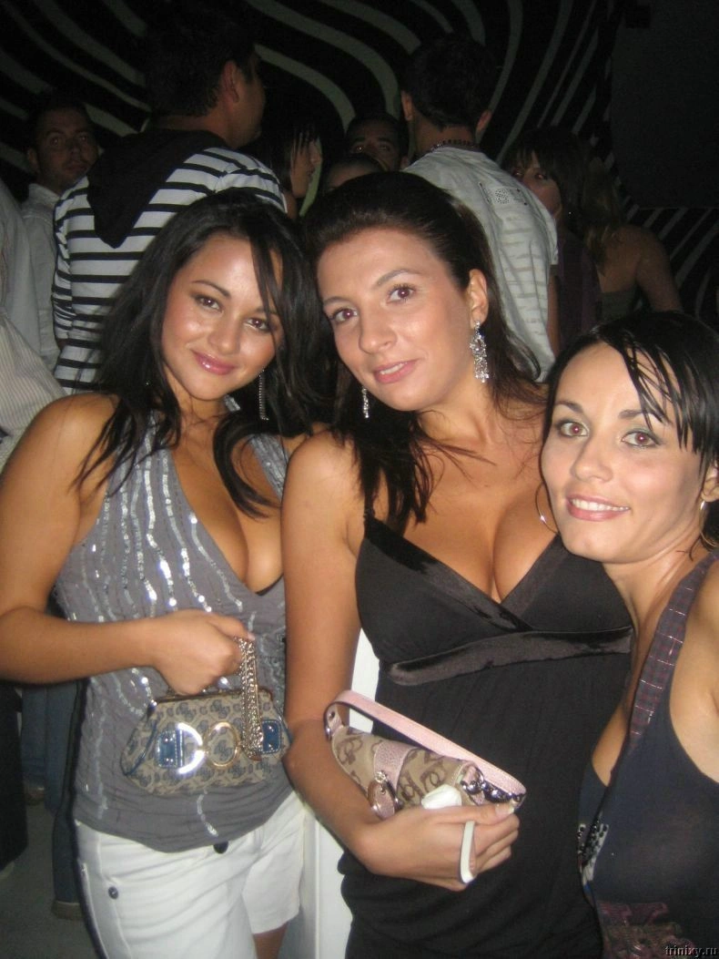 Велика підбірка класних дівчат з декольте (81 фото) – фото 65