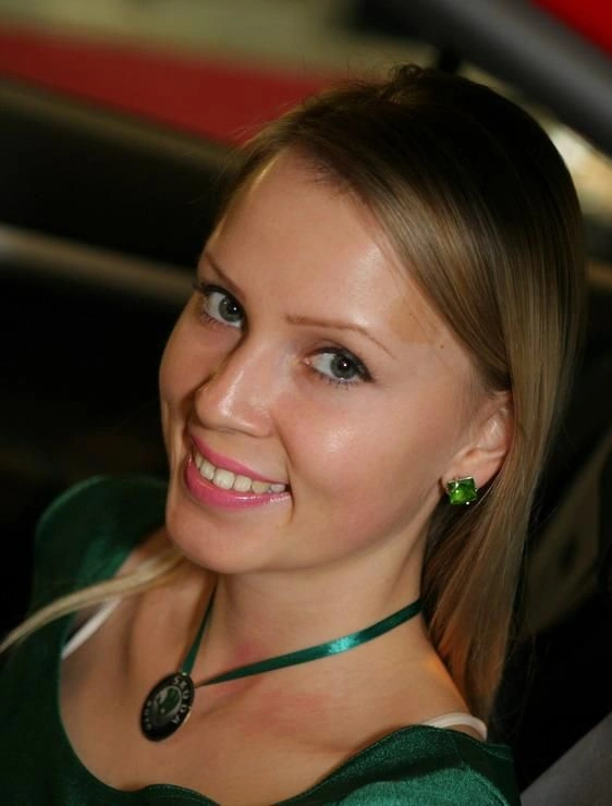 Автомобільна виставка - машини = дівчата? (35 фото) – фото 7