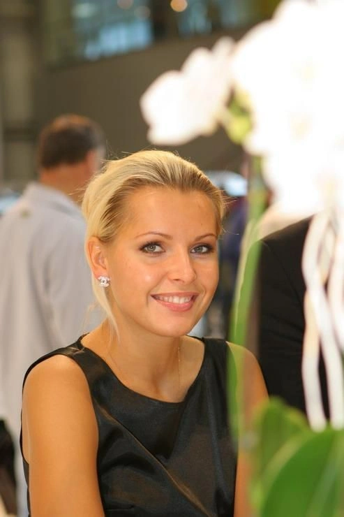 Автомобільна виставка - машини = дівчата? (35 фото) – фото 17