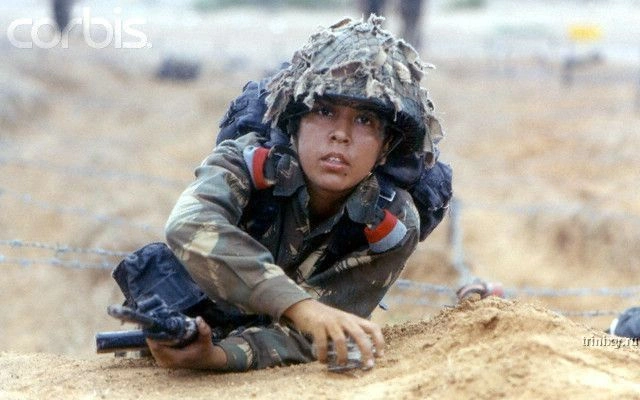 Дівчата в армії (57 фото) – фото 8