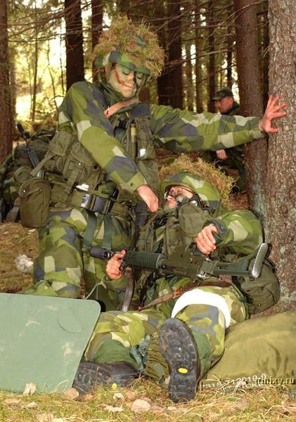 Дівчата в армії (57 фото) – фото 19