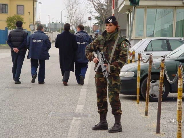 Дівчата в армії (57 фото) – фото 26