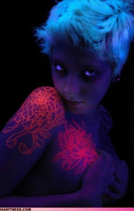 Чарівні дівчата, які займаються дивними речами. Частина 7 (41 фото + 6 гіфок) – фото 11