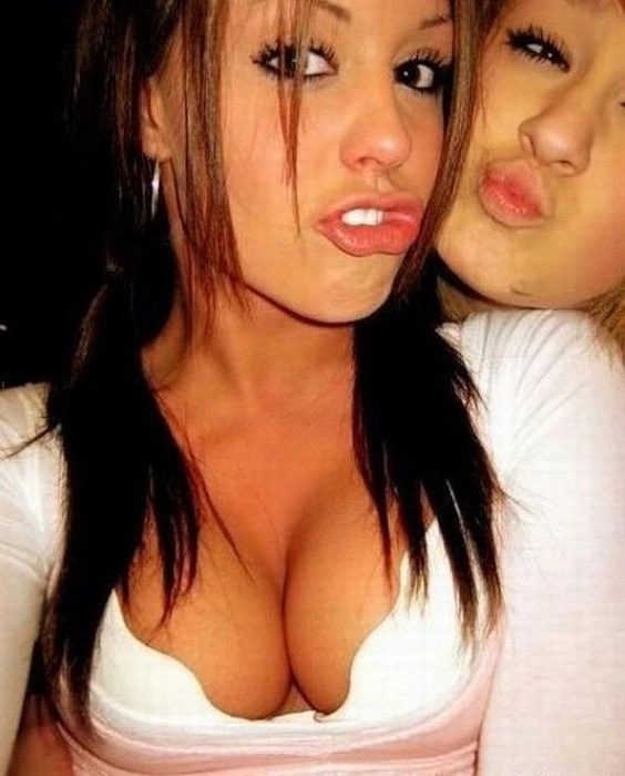 Дівчата перед дзеркалом. Частина 4 (150 фото) – фото 53