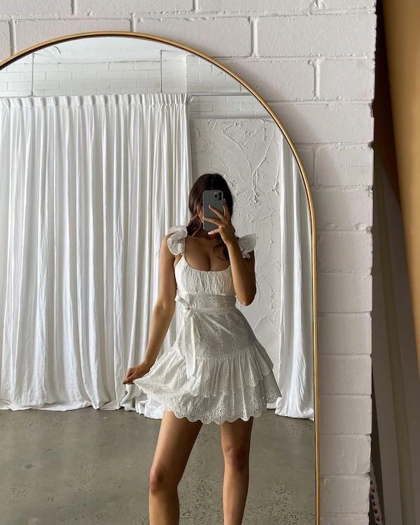 Дівчата в сукнях (28 фото) – фото 6