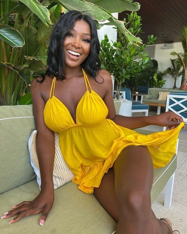 Дівчата в сукнях (28 фото) – фото 13