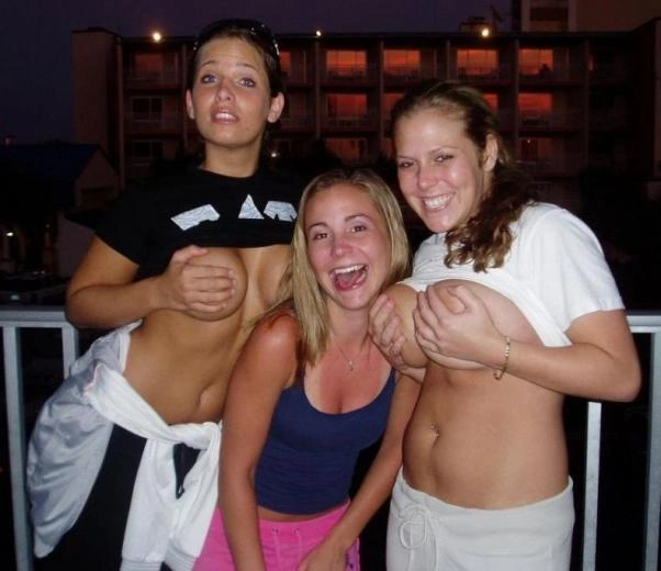 Декольте у дівчат (26 фото) – фото 11