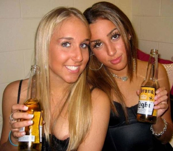 Велика колекція п'яних дівчат! (87 фото) – фото 4