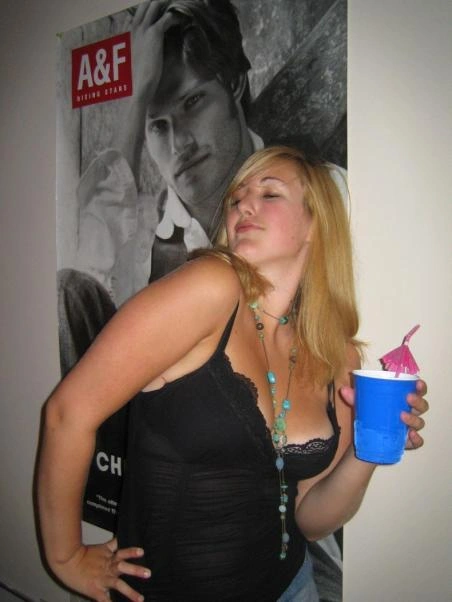 Велика колекція випадкових (переважно) оголених дівчат! (95 фото) – фото 28