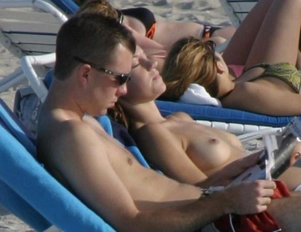 Дівчата на пляжі (40 фото) – фото 2